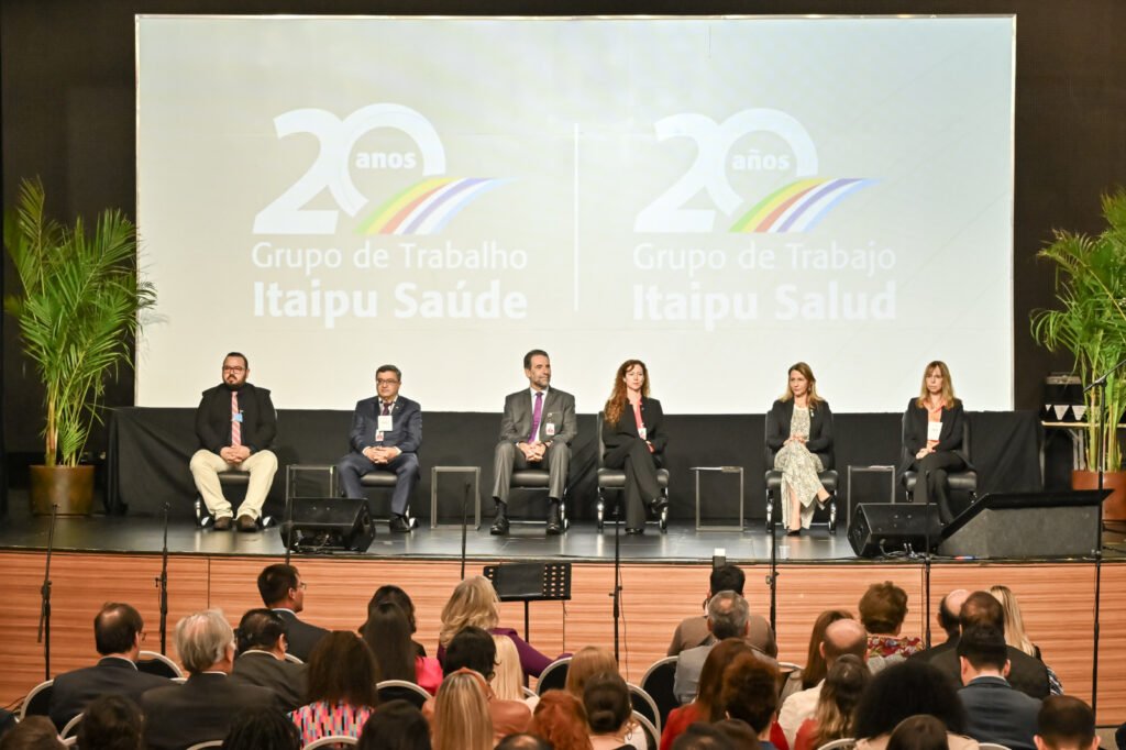 GT Itaipu Saúde comemora 20 anos com lançamento de site e debate sobre o futuro
