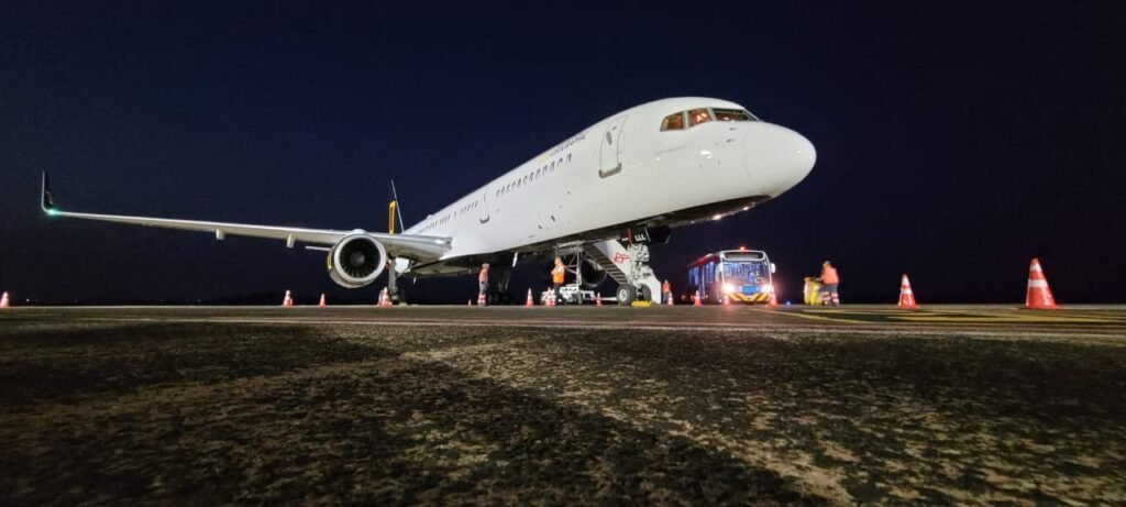 Aeroporto de Foz realiza operação especial para receber Boeing da expedição da National Geographic
