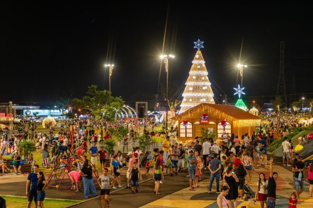 Natal Águas e Luzes: Gramadão e Praça da Paz ficam iluminados até esta sexta-feira (5)
