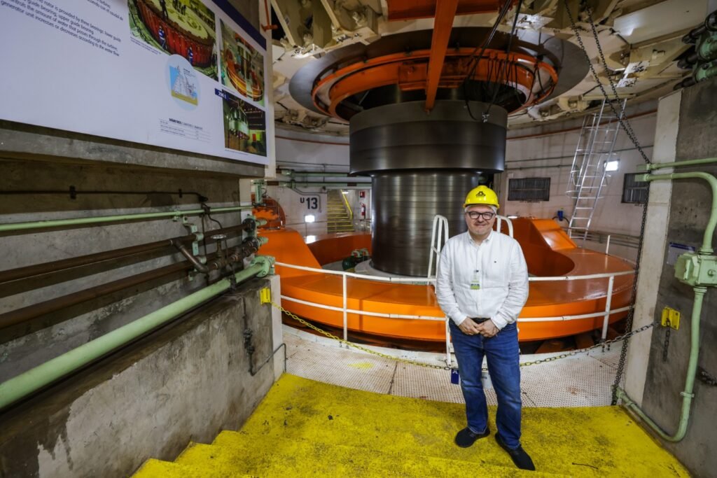 Autoridade da ONU em aviação civil visita Itaipu e conhece iniciativa para produção de SAF
