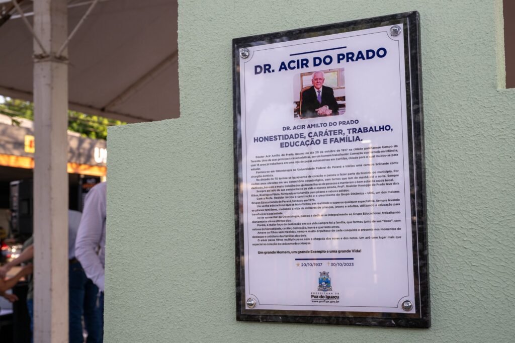 Acir do Prado, dentista e empreendedor do ramo educacional falecido em outubro de 2023, vivia em Foz do Iguaçu desde a década de 1970. 