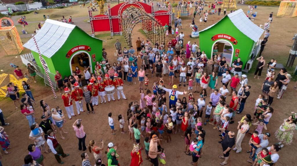 Mais de 7 mil crianças participaram das oficinas do Natal no Gramadão da Vila A