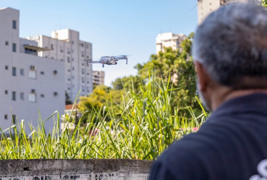 Com uso de drones, Secretaria da Fazenda intensifica fiscalização de combate à dengue