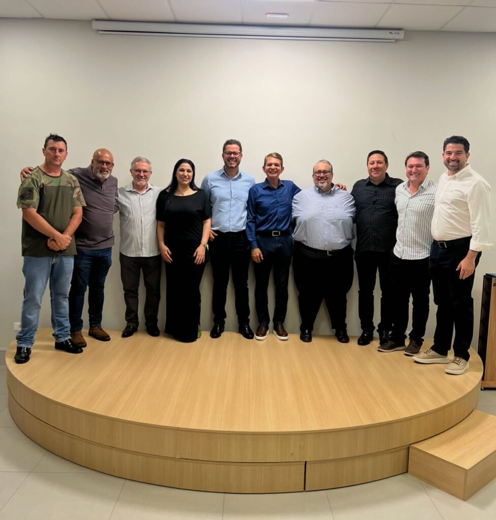 General Silva e Luna Reúne Equipe e Apresenta Diretrizes para Gestão Integrada em Foz
