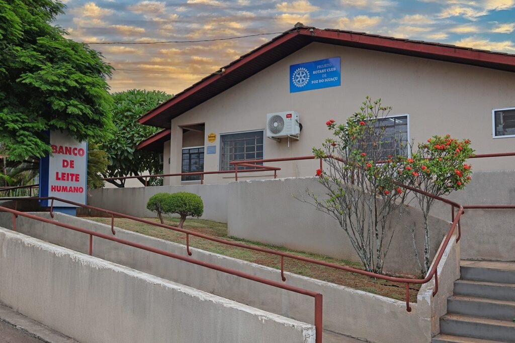 A unidade, que desde 2004 funciona em uma casa na Avenida Gramado, no Bairro Itaipu A, serve para arrecadar doações de leite humano para recém-nascidos internados nas UTI Neonatal e UCI do complexo de saúde.