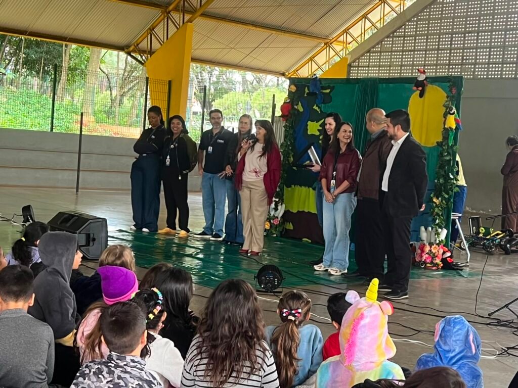 FIBRA realiza ação para conscientizar sobre Educação Financeira com alunos da Escola Municipal Josinete Holler na Vila A